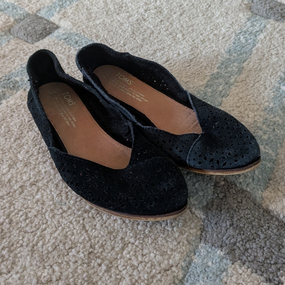 TOMS Jutti Flats Black Suede Leather Laser Cut Slip On Casual Shoes, Size W5.5